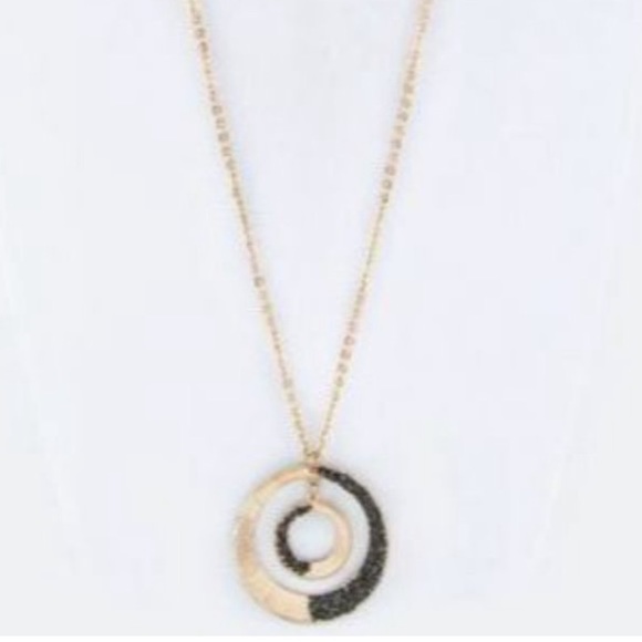 Circle Druzy Necklace - Picture 5 of 8